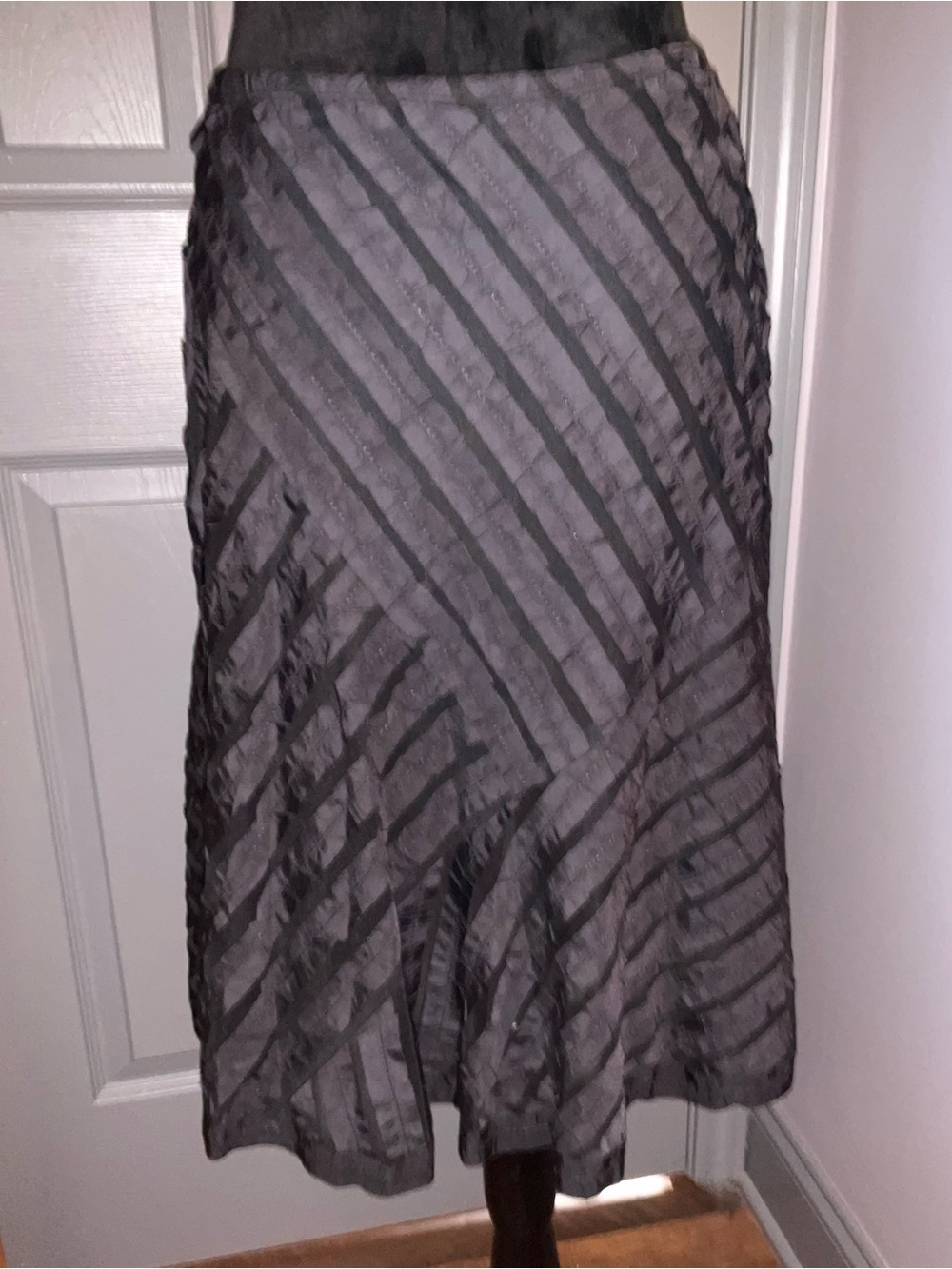 Max Studio M black midi skirt